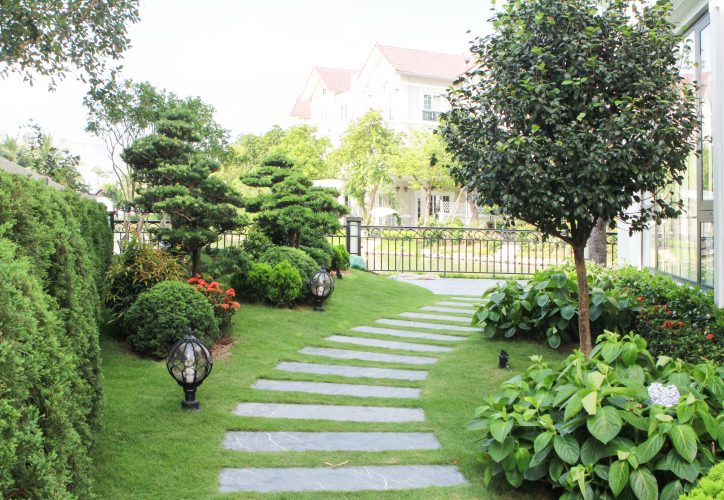 Thiết kế sân vườn là thế mạnh của Cảnh Quan Hoàng Gia phục vụ cho mọi khách hàng